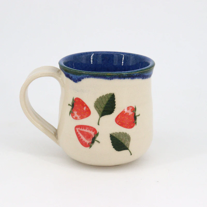 8oz Strawberry Mug