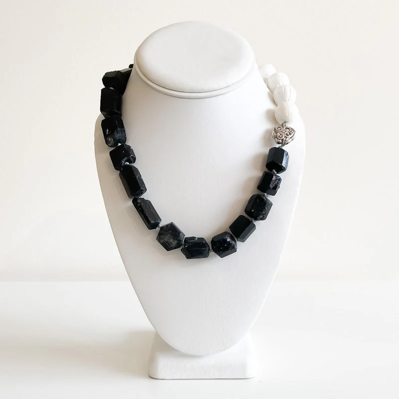 'Pema' Black and White Necklace - Image 2