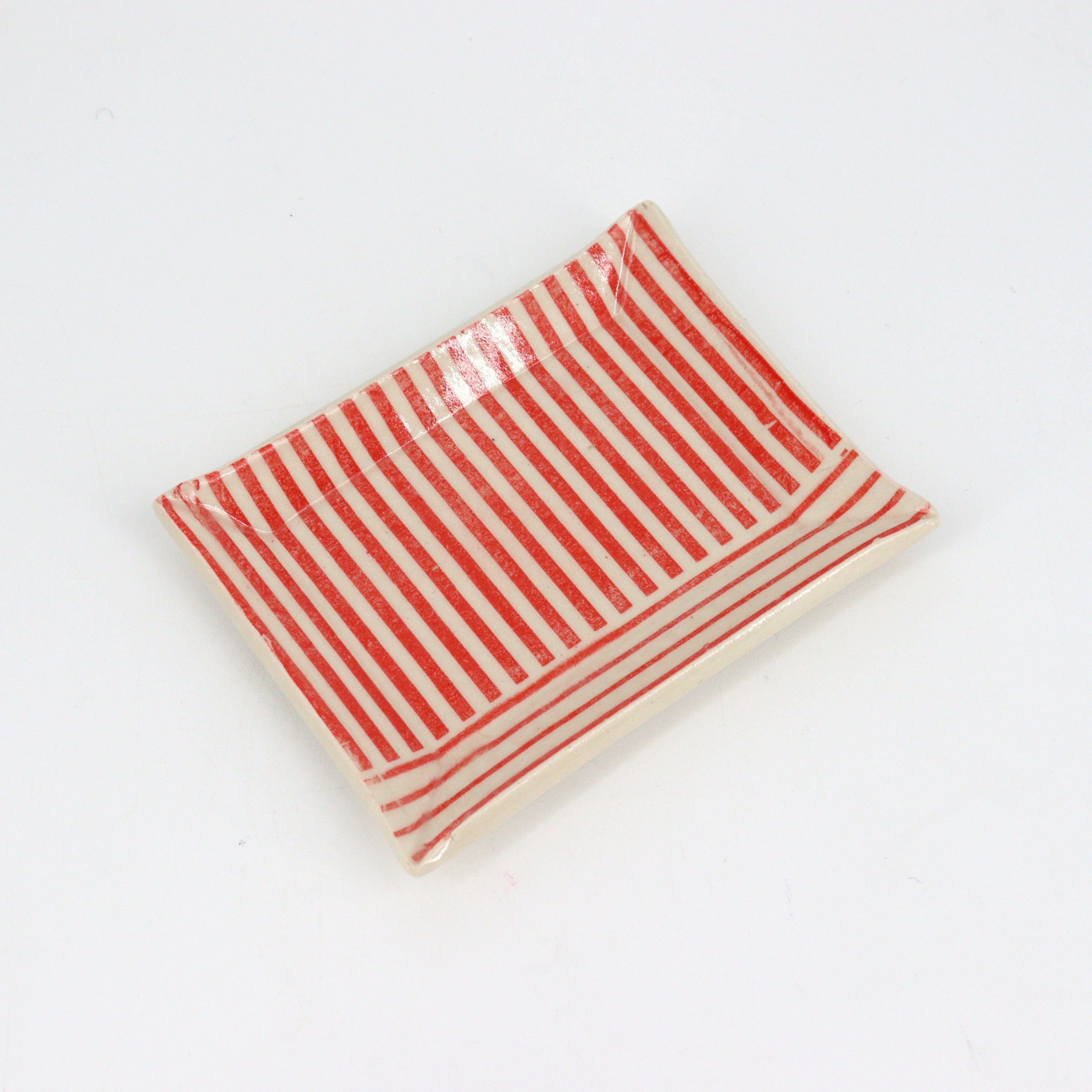 Medium Ceramic Soap Dish - Image 15