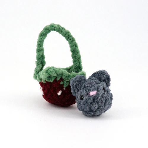 Crocheted Critter in a Basket - Image 2