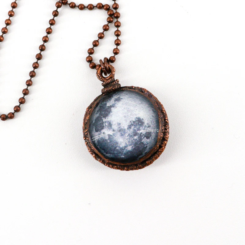 'Full Moon' Copper Pendant Necklace - Image 2