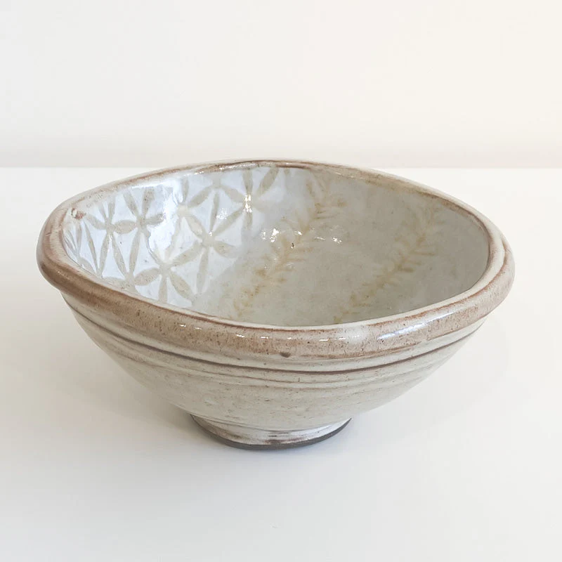 Medium Prairie Patterned Embossed Bowl - Image 3