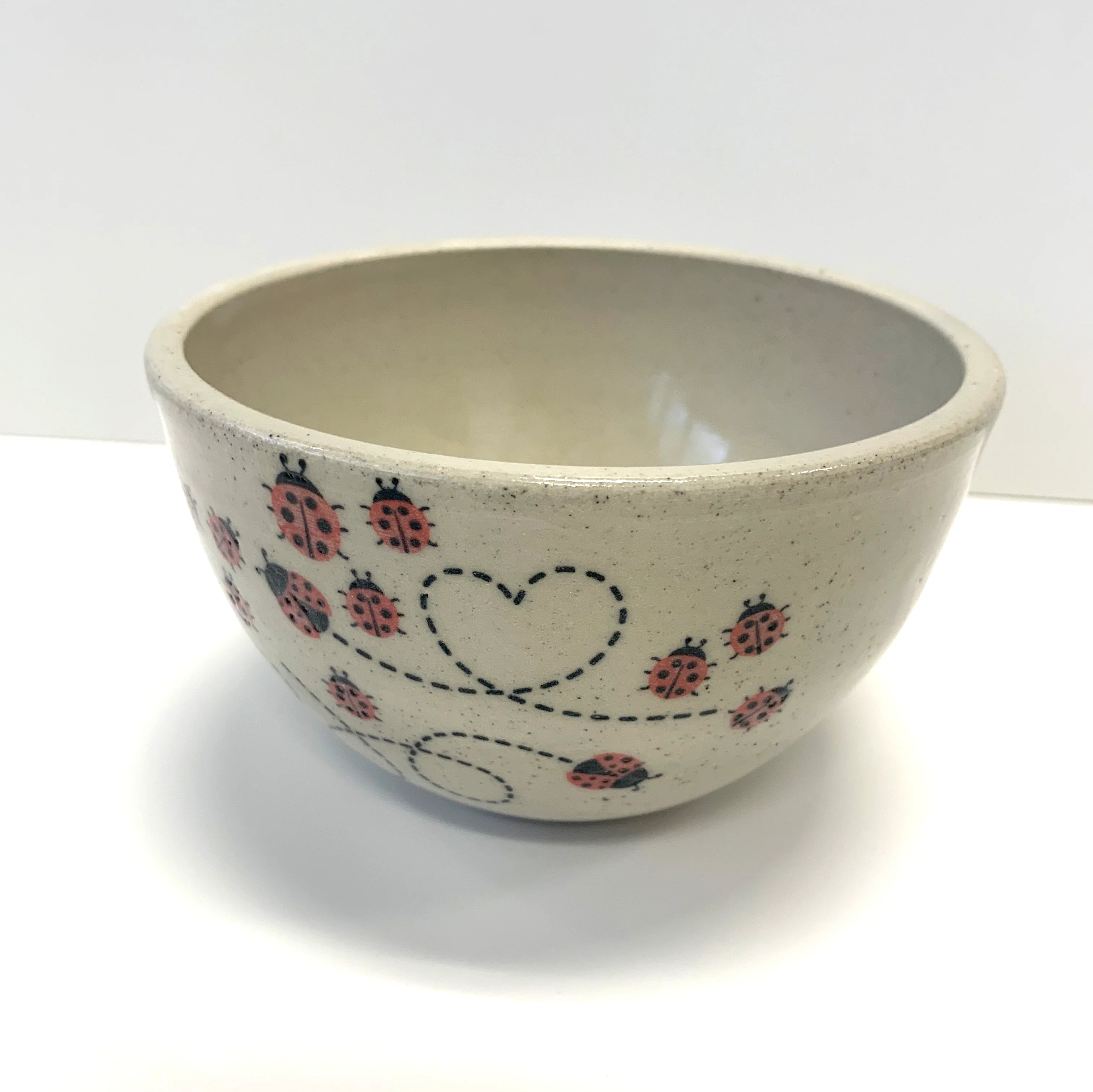 Small pottery bowl - Image 11